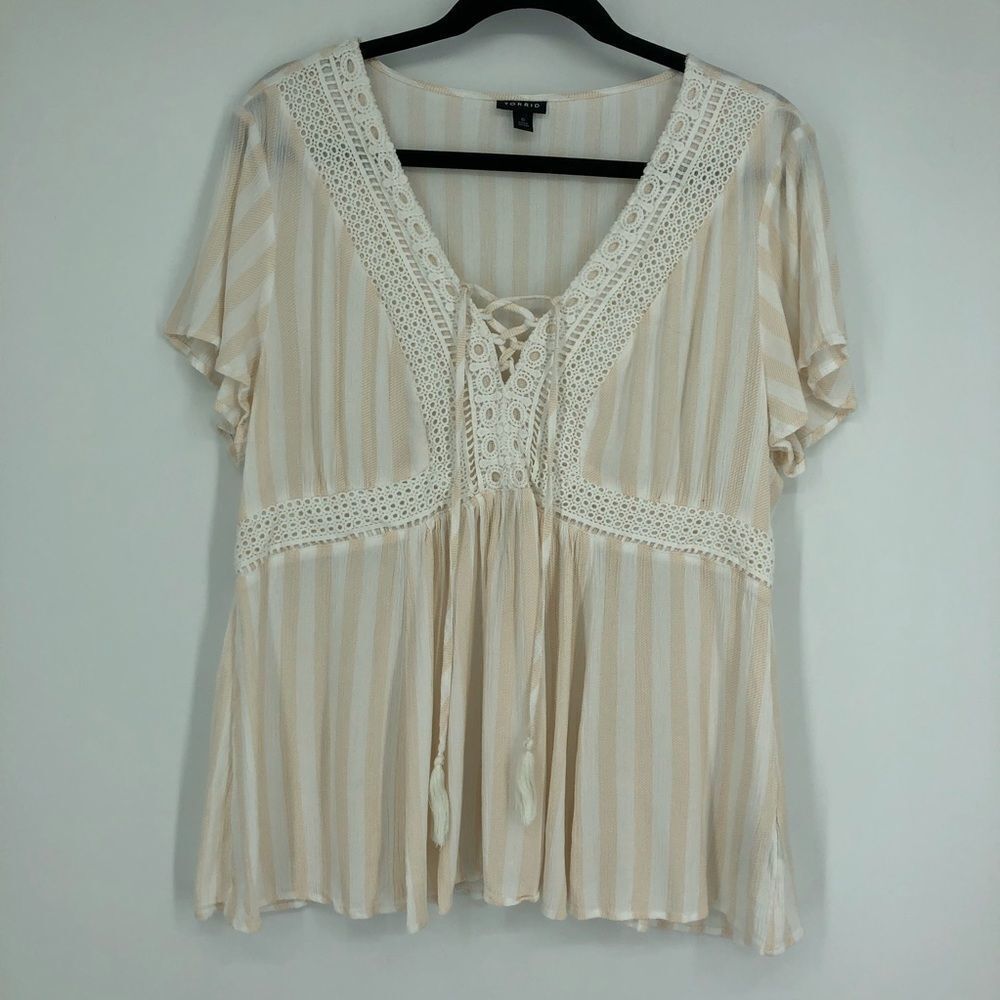 TORRID Crinkle Gauze‎ Babydoll Top in Tan Stripe